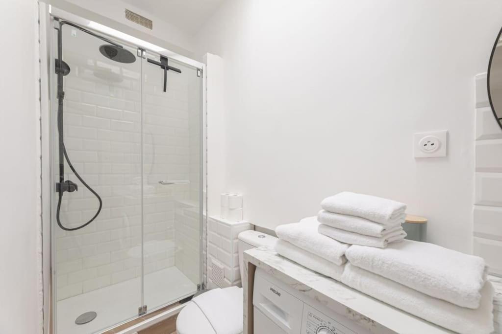 Apartment 1 Bedroom # Paris 14 # Alesia Екстериор снимка